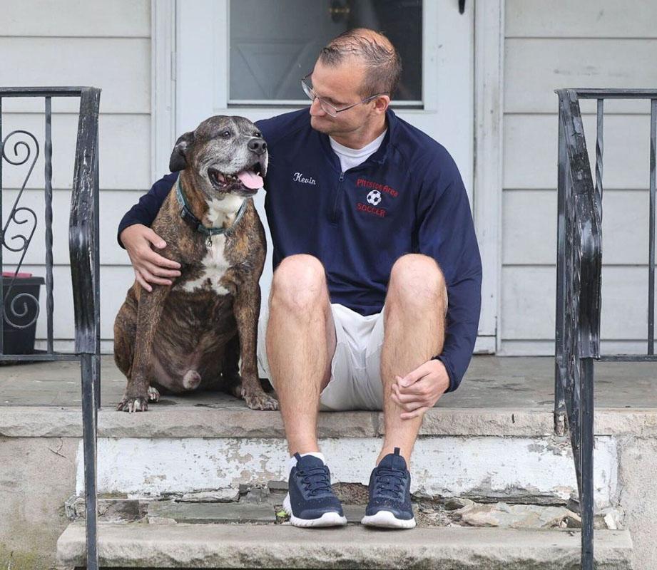 kevin saying goodbye to mellow